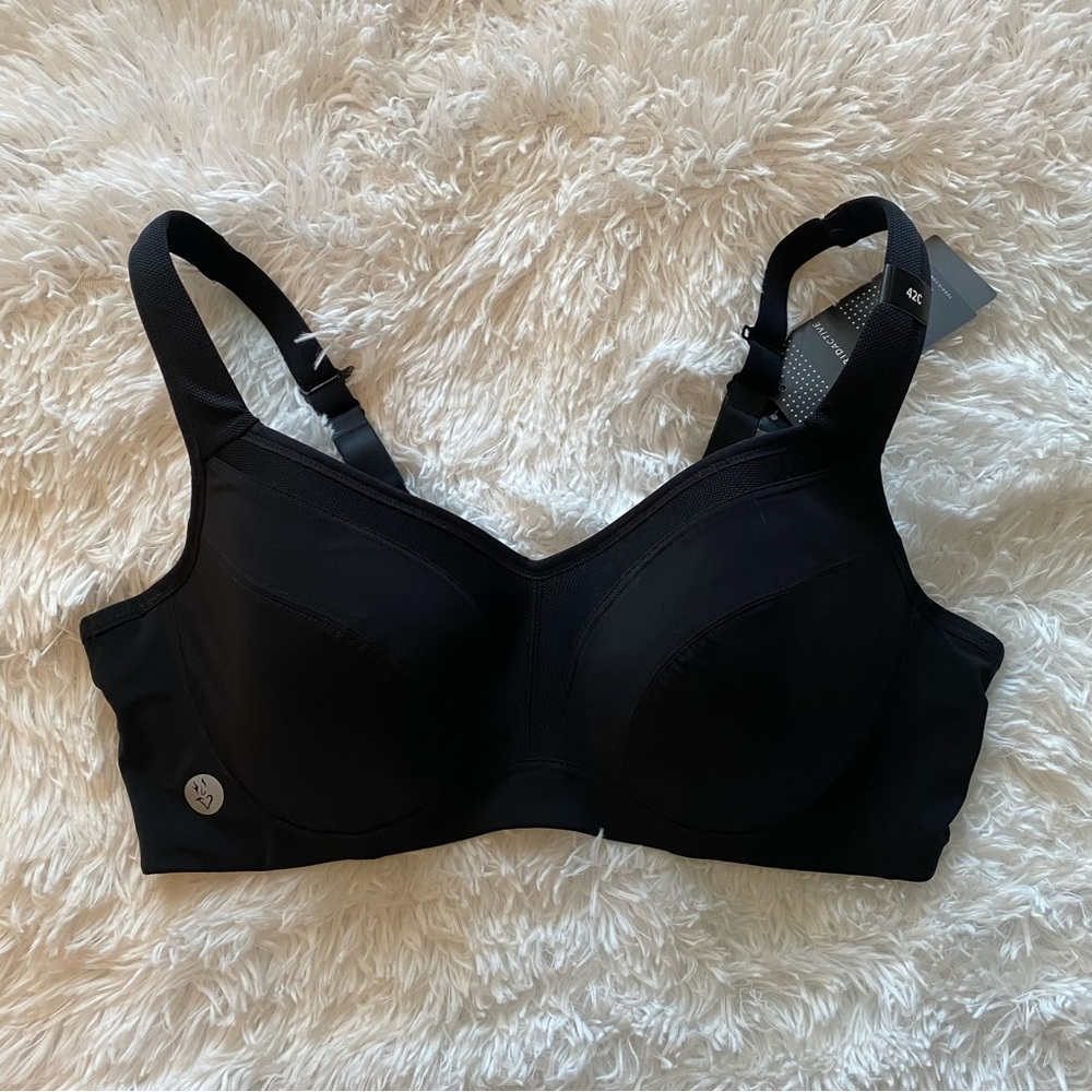 Torrid Active sports bra new with tags. Size 42c